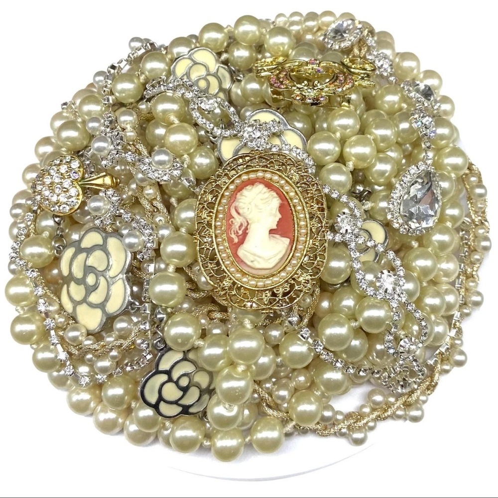 ⚜️ 1/2 LB Vintage Mod Estate Costume Jewelry Lot | All Wearable | Some Signed ⚜️ - Picture 4 of 10